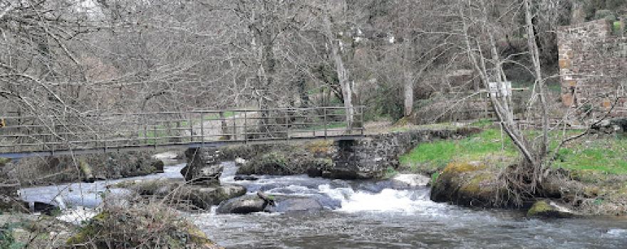 La passerelle du pont à Bouty