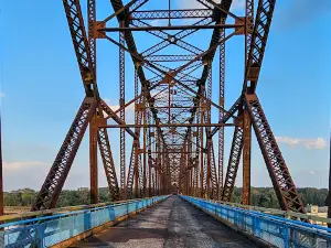 Old Chain of Rocks Bridge