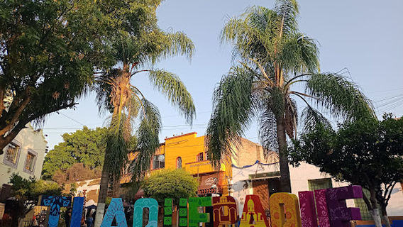 Giant Tlaquepaque Letters