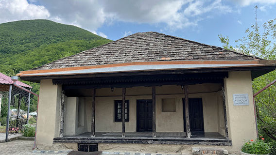 M.F.Axundzadənin ev-muzeyi