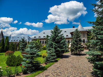 Cămârzani Monastery