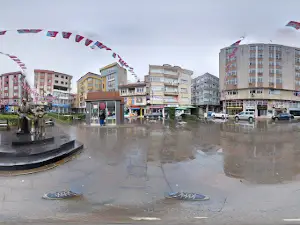 Beşikdüzü Square Park