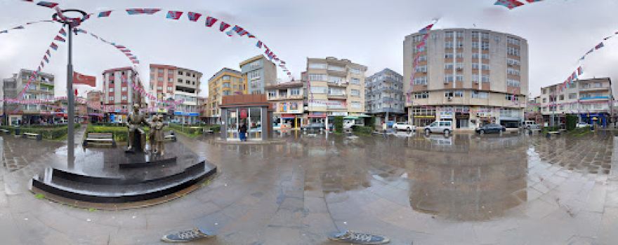 Beşikdüzü Square Park