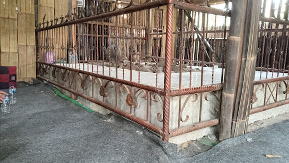 Makom Eyang Cikabuyutan