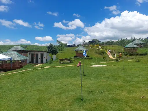 East 32 Garden scenic mountain grounds