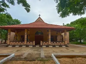 Kale Palliya (Hidden Church)