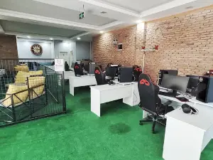 BOSS GAMING HOUSE E-SPORTS