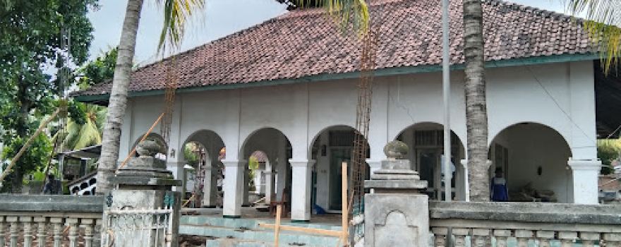 Masjid Nurul Muahidin Buru Kelak