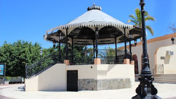 Playa Todos Santos B.C.S.