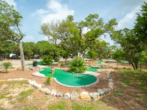 Jellystone Park™ Hill Country