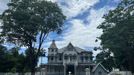 Parco Della Savana Della Regina