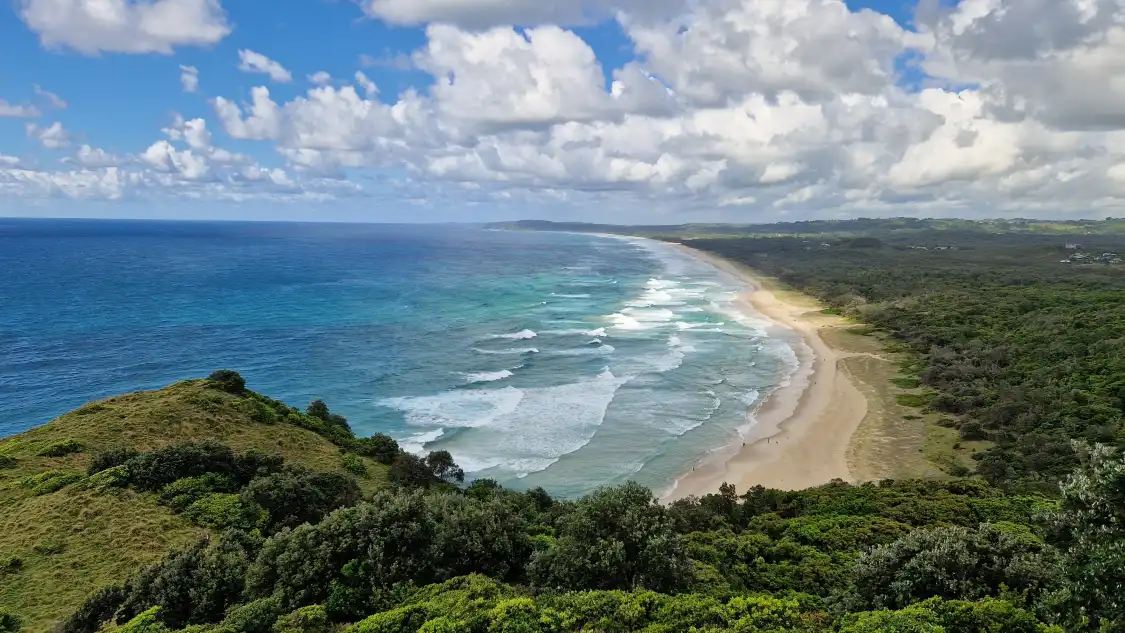 Hotels near Walgun Cape Byron State Conservation Area
