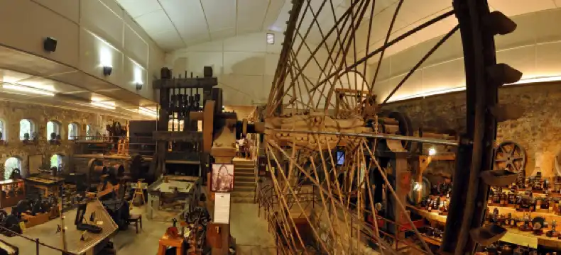 Hotels in Grass Valley