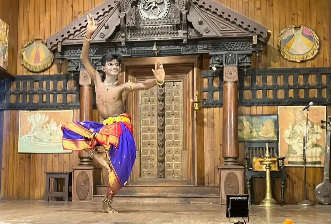 Hotels near Kerala Kathakali Centre