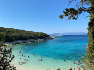 Emplisi Beach