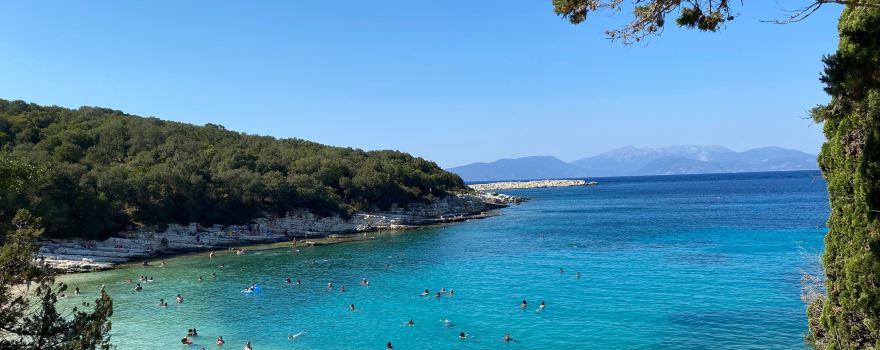 Emplisi Beach