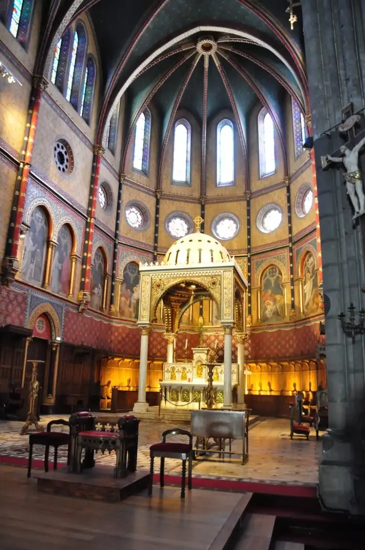 Hotel dekat eglise saint martin
