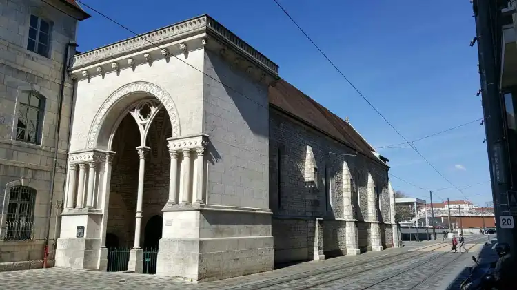 Hotels in der Nähe von Temple et galerie du Saint-Esprit