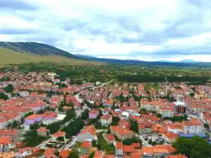 Çınaraltı