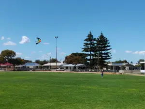 Hummocks Watchman Eagles Football Club