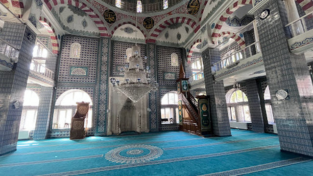 Merkez Cami