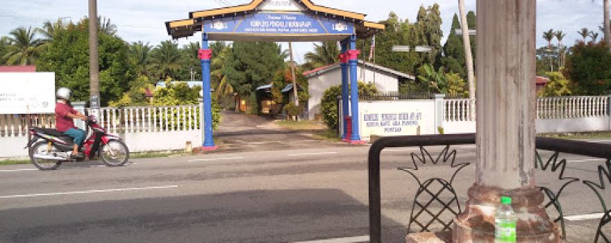 Jalan Parit Sikom Chinese Temple
