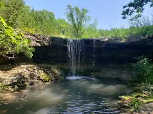 Alcove Springs Park