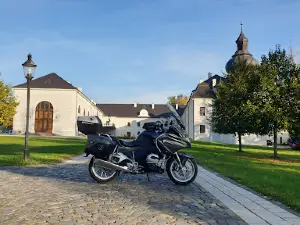 Apponyiho historická knižnica