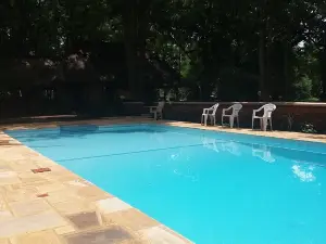 Simbamwenni Lodge and Camping