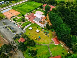 Pine Tennis Club - Headquarters Campestre