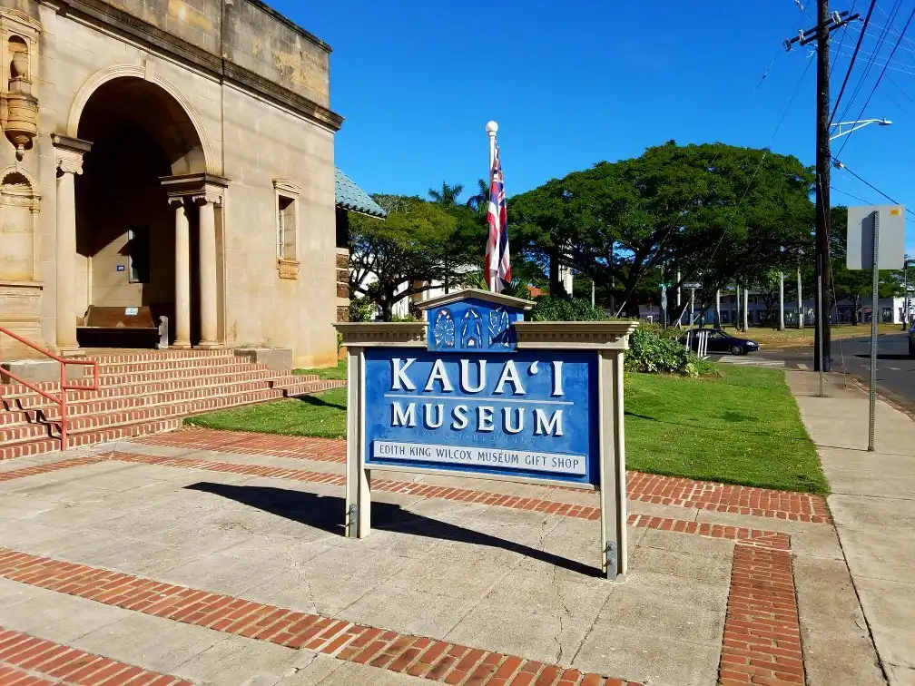Hotels near Kauai Escape Room