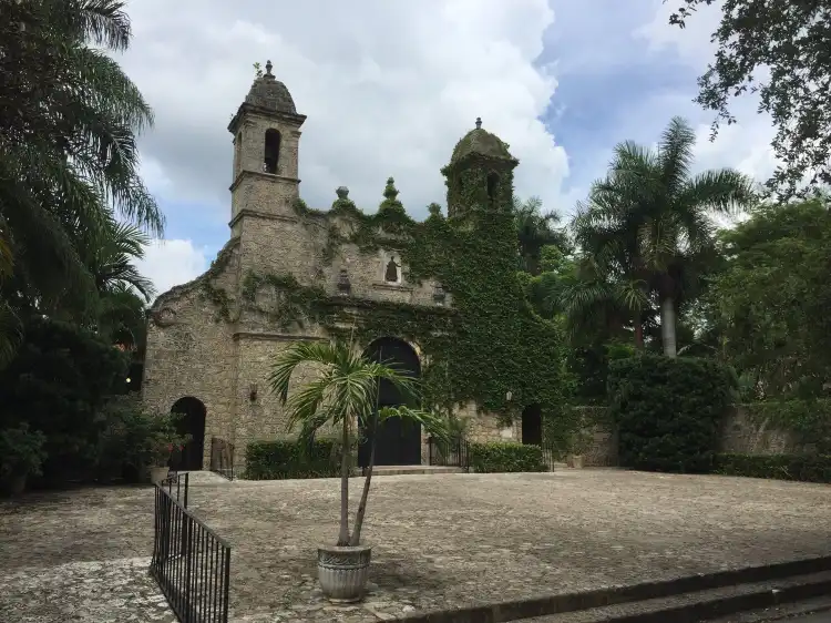 鄰近Plymouth Congregational Church的酒店