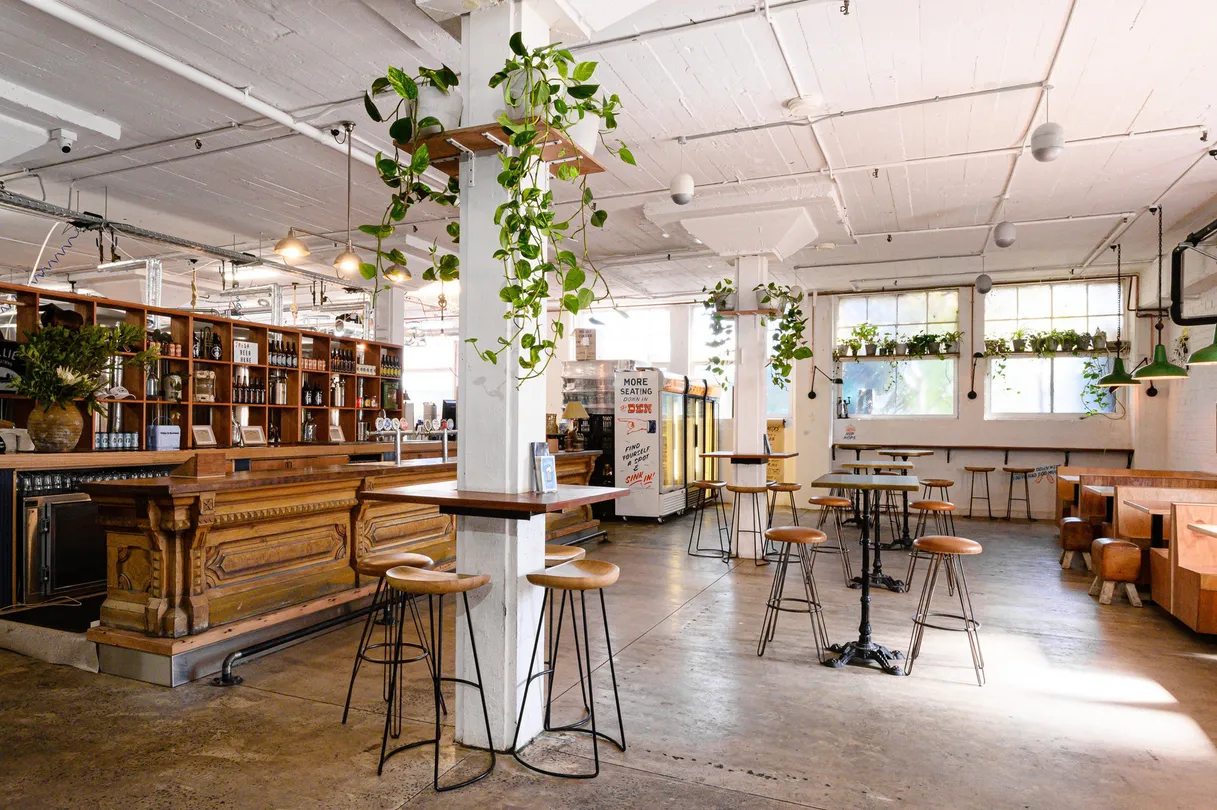 1_Willie the Boatman