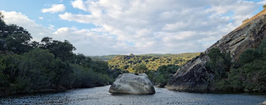 Sendero Río Hozgarganta