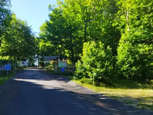 Complexe la Montagne Limousine, Village Chalets et Camping Municipal en Chamberet