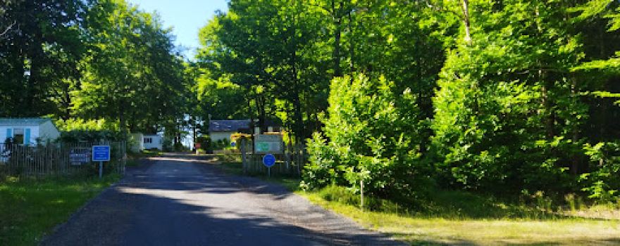Complexe la Montagne Limousine, Village Chalets et Camping Municipal en Chamberet