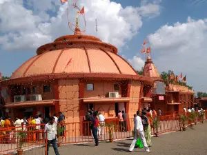 Satyaprakash Gadh Shree Dadaji Dhuniwale Temple