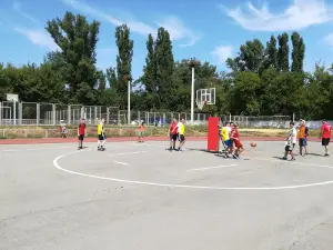 Стадион НЕФТЯНИК