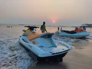 Kashid Beach Entrance & Car Parking