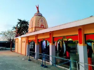 Maa Jwalamukhi Mandir Prangan