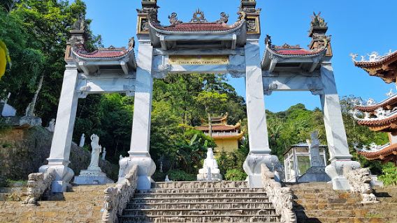Lady Chua Thuong Ngan Temple