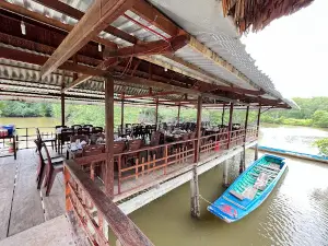 Homestay Đất Mũi -Năm Hướng