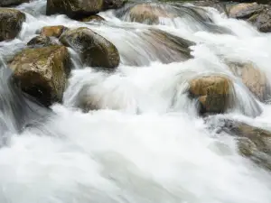 Anlong Thom Waterfall