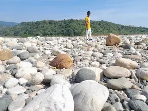 Shadapathor Tourist Spot