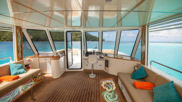 Lagoon Limousine - Luxury boat tour in Bora Bora