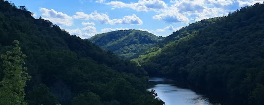 Yahoo Falls Overlook