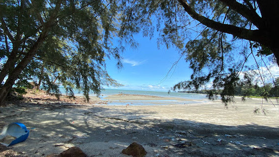 Tunjuk Laut Beach Resort