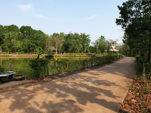 Wat Phu Pha Phueng