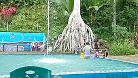 Kolam Renang Lembah Kenari Manganitu