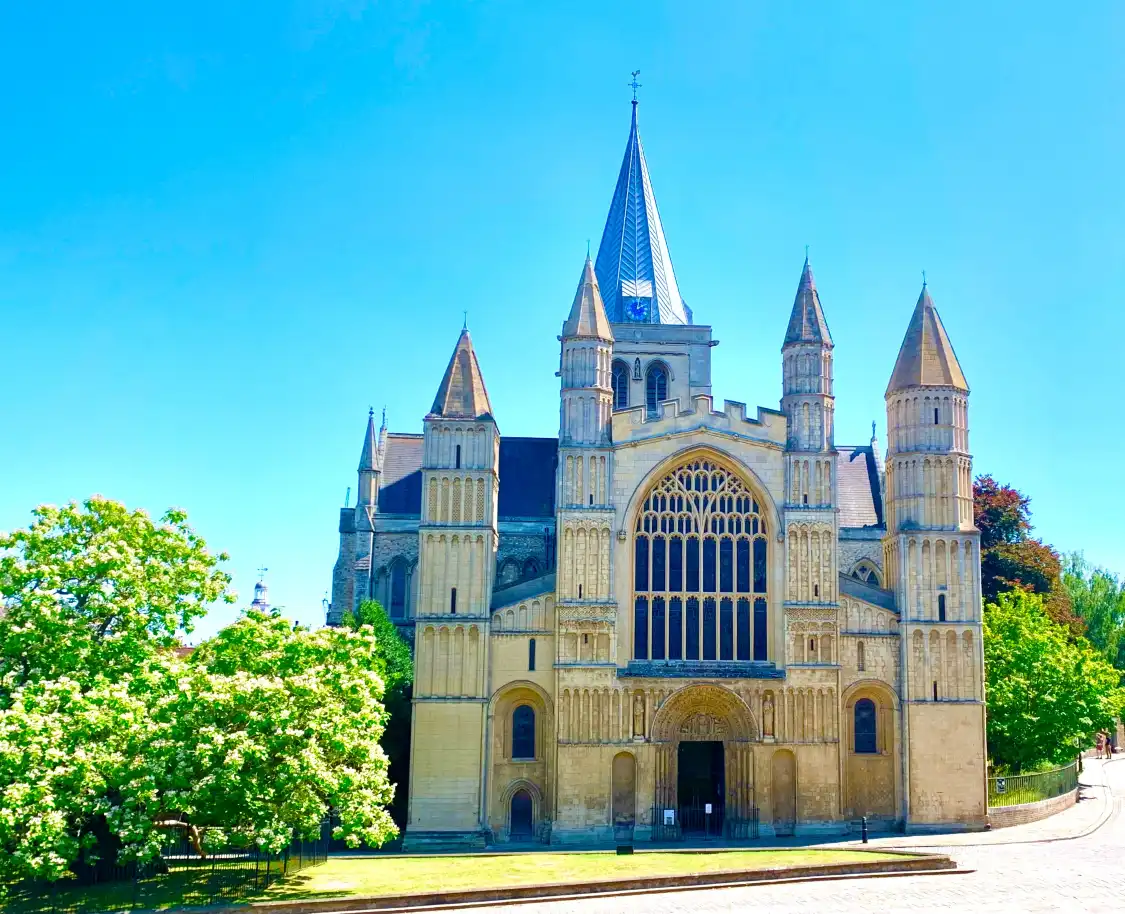 Hotels near Rochester Castle